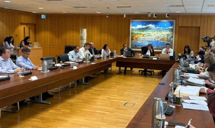 Νέο σύστημα προσλήψεων στο Δημόσιο: Ψάχνουν φόρμουλα για χρονοδιαγράμματα και αριθμό εξετάσεων